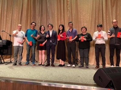 頒發 績優員工獎